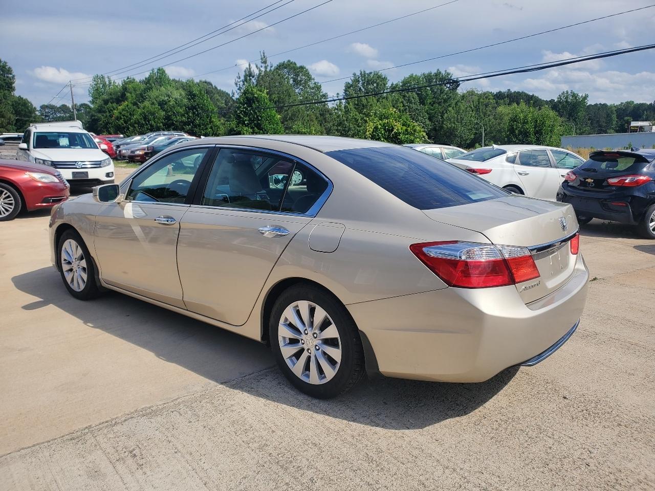 Honda Accord EX Sedan AT 2013