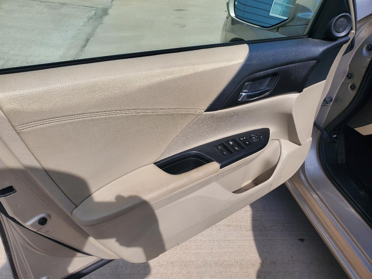 Honda Accord EX Sedan AT 2013