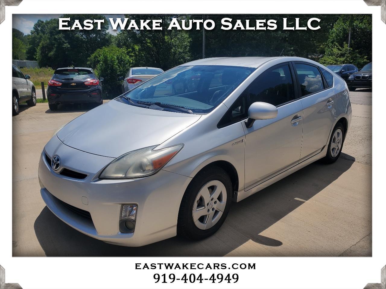 2011 Toyota Prius's photo