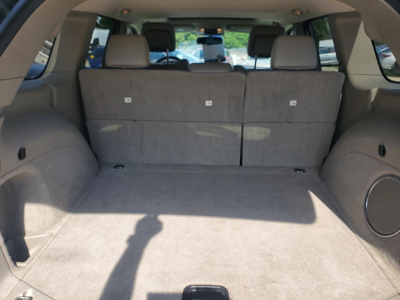 Jeep Grand Cherokee Laredo 4WD 2011