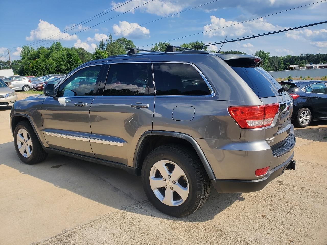 Jeep Grand Cherokee Laredo 4WD 2011