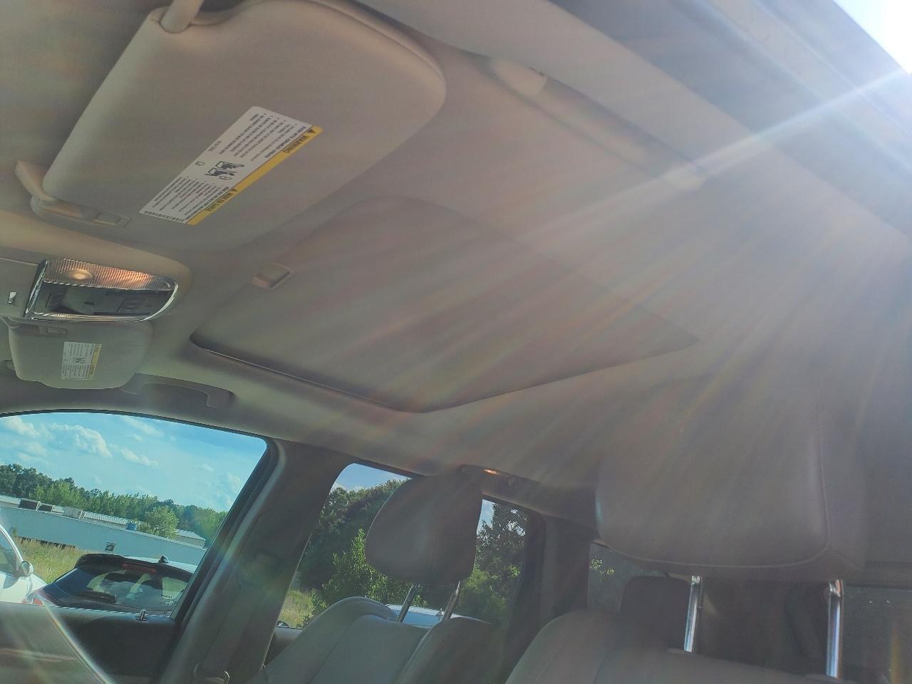 Jeep Grand Cherokee Laredo 4WD 2011