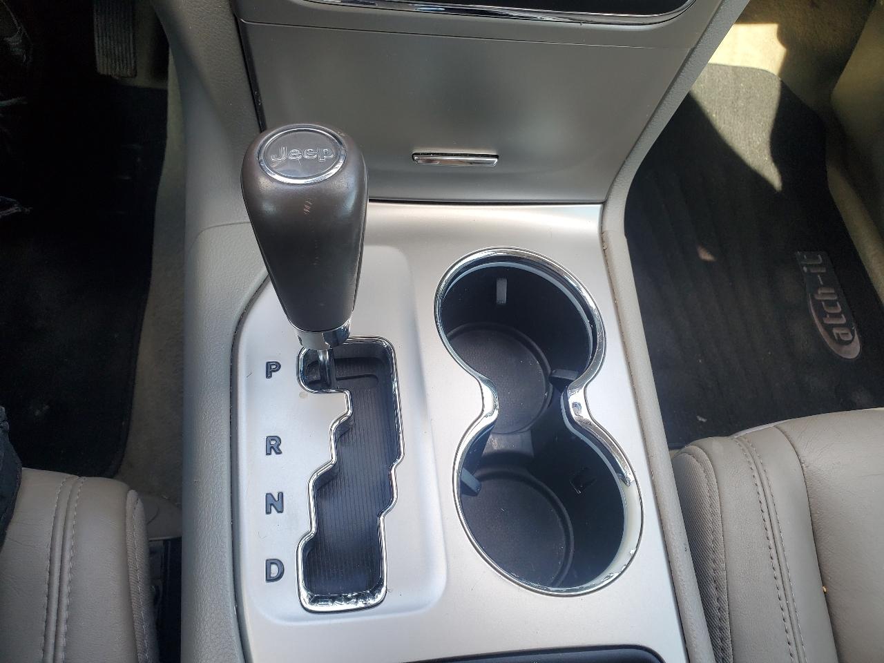 Jeep Grand Cherokee Laredo 4WD 2011