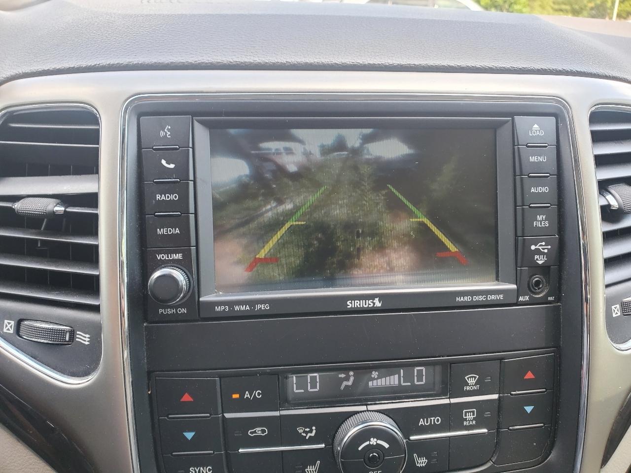 Jeep Grand Cherokee Laredo 4WD 2011