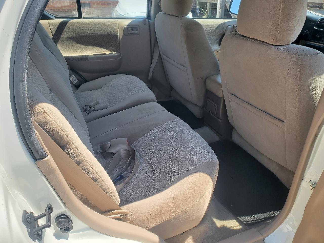 Isuzu Rodeo S V6 2WD 2000