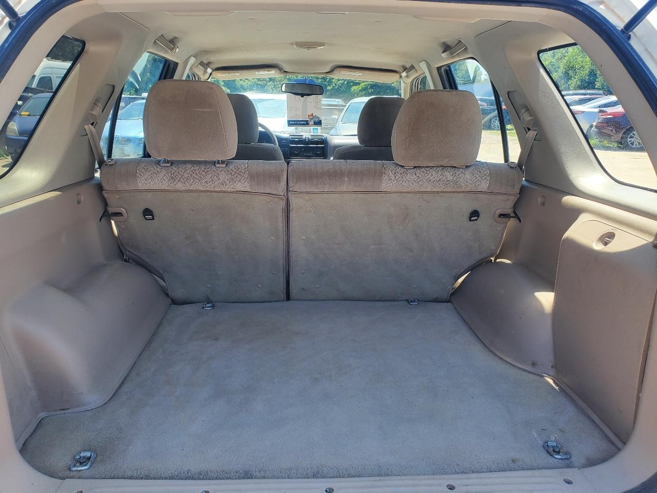 Isuzu Rodeo S V6 2WD 2000