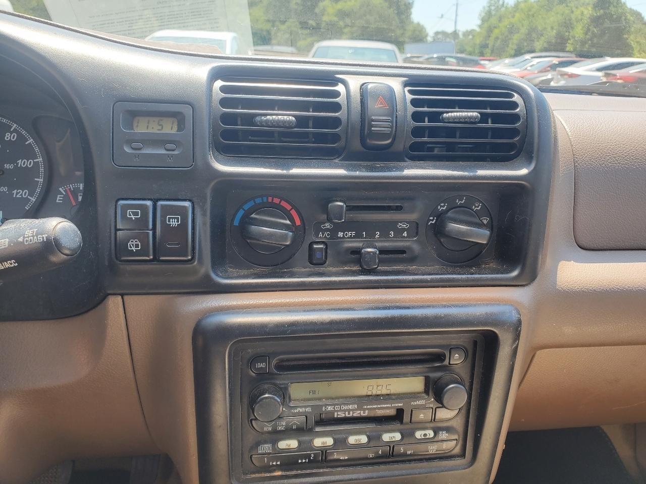 Isuzu Rodeo S V6 2WD 2000