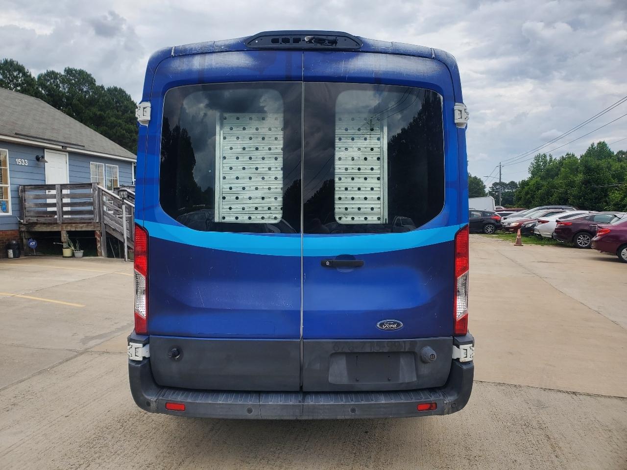 Ford Transit 150 Van Med. Roof w/Sliding Pass. 148-in. WB 2018