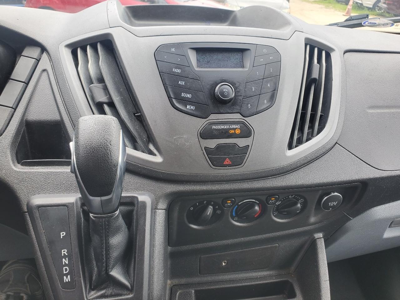 Ford Transit 150 Van Med. Roof w/Sliding Pass. 148-in. WB 2018