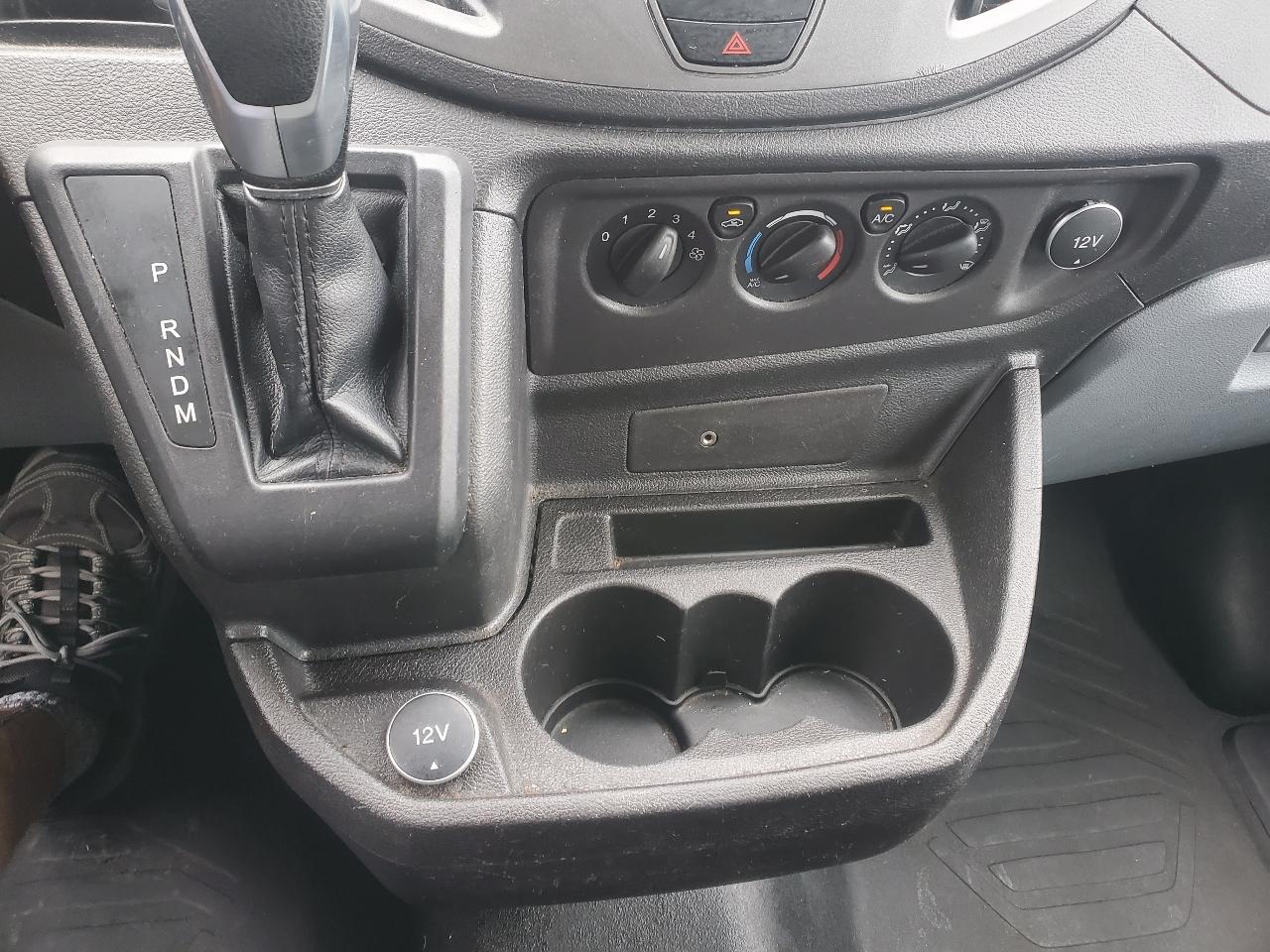 Ford Transit 150 Van Med. Roof w/Sliding Pass. 148-in. WB 2018