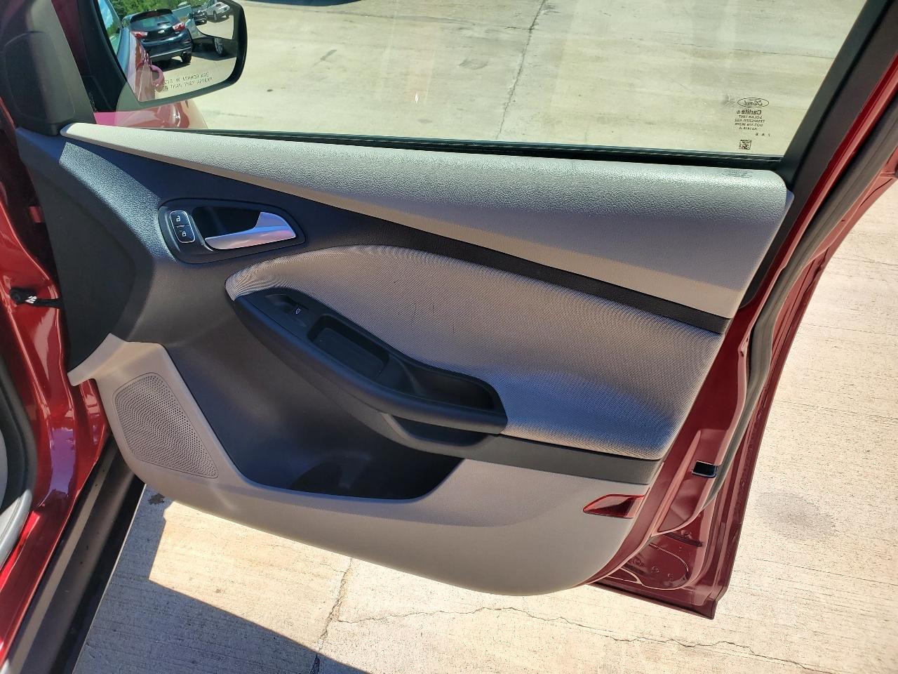 Ford Focus SE 2017