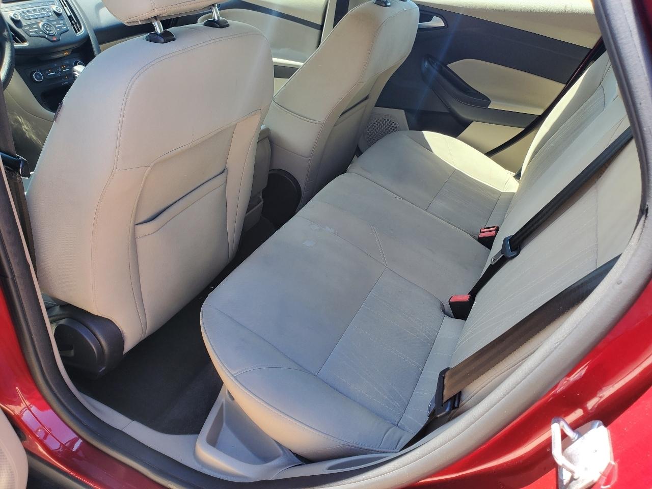 Ford Focus SE 2017