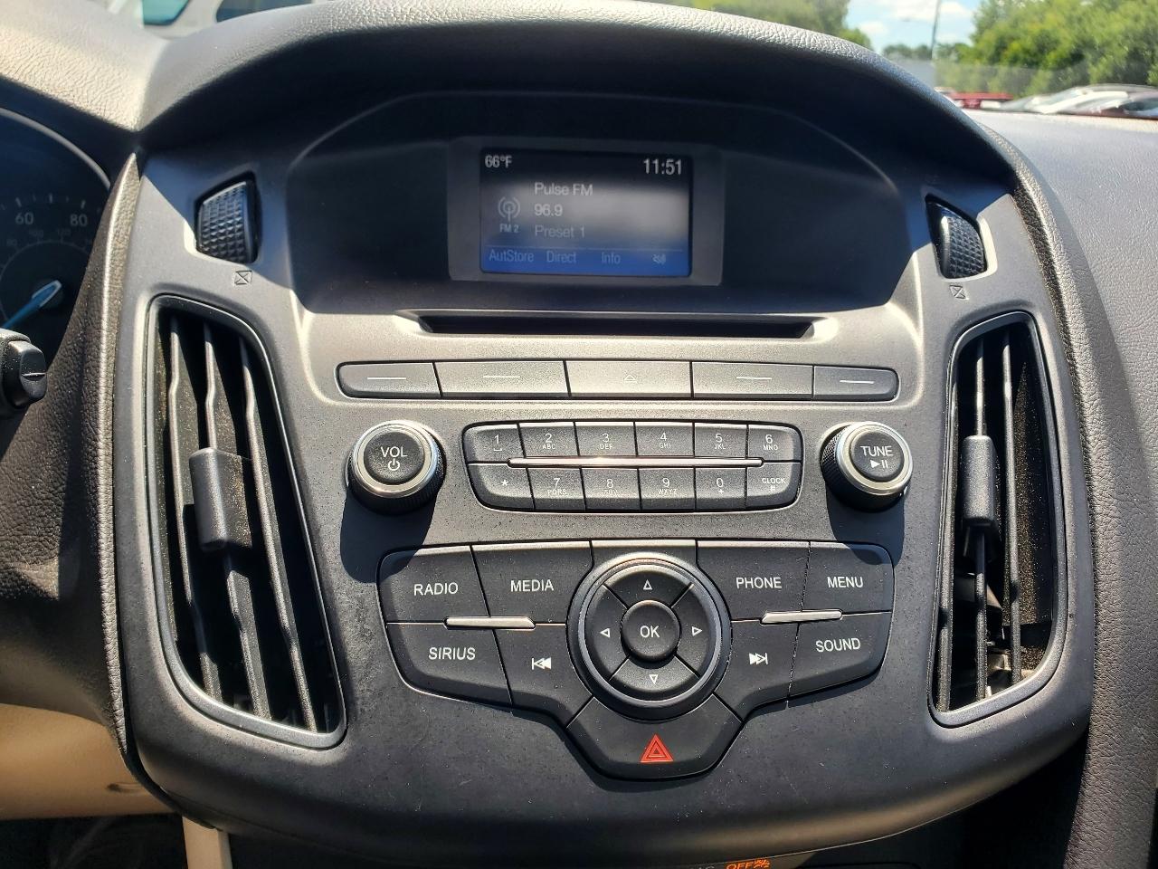 Ford Focus SE 2017