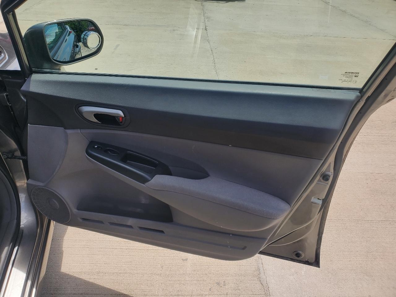 Honda Civic LX sedan 2008