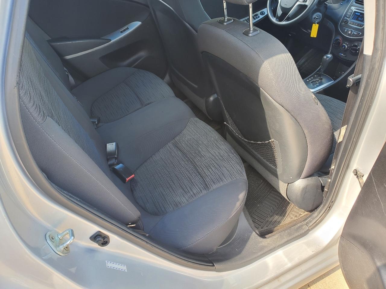 Hyundai Accent SE 2016