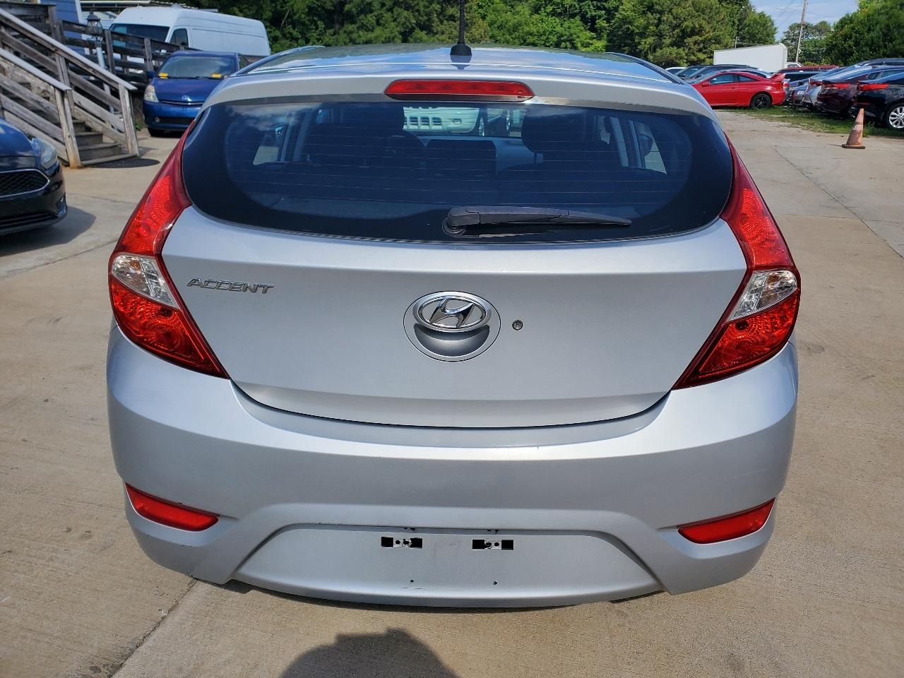 Hyundai Accent SE 2016
