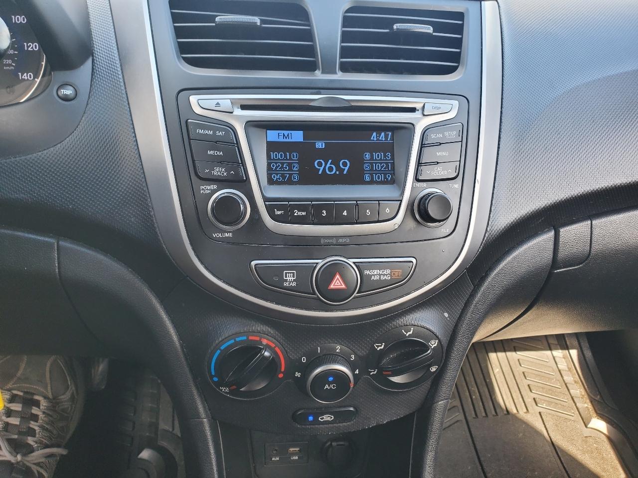 Hyundai Accent SE 2016