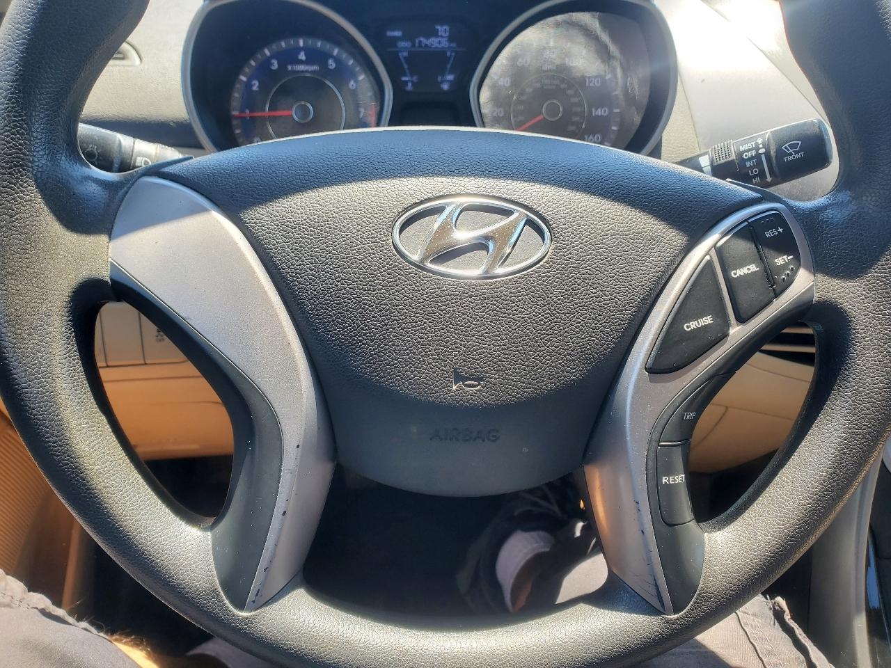 Hyundai Elantra Limited 2013