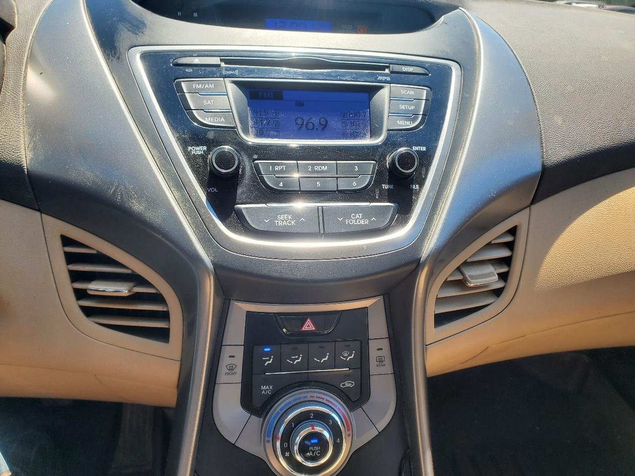 Hyundai Elantra Limited 2013