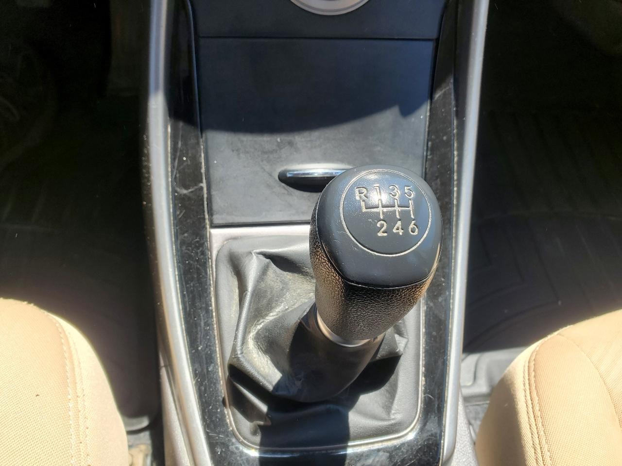 Hyundai Elantra Limited 2013