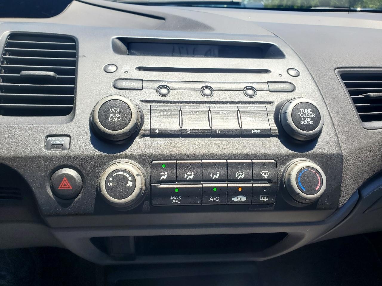 Honda Civic LX coupe 2006