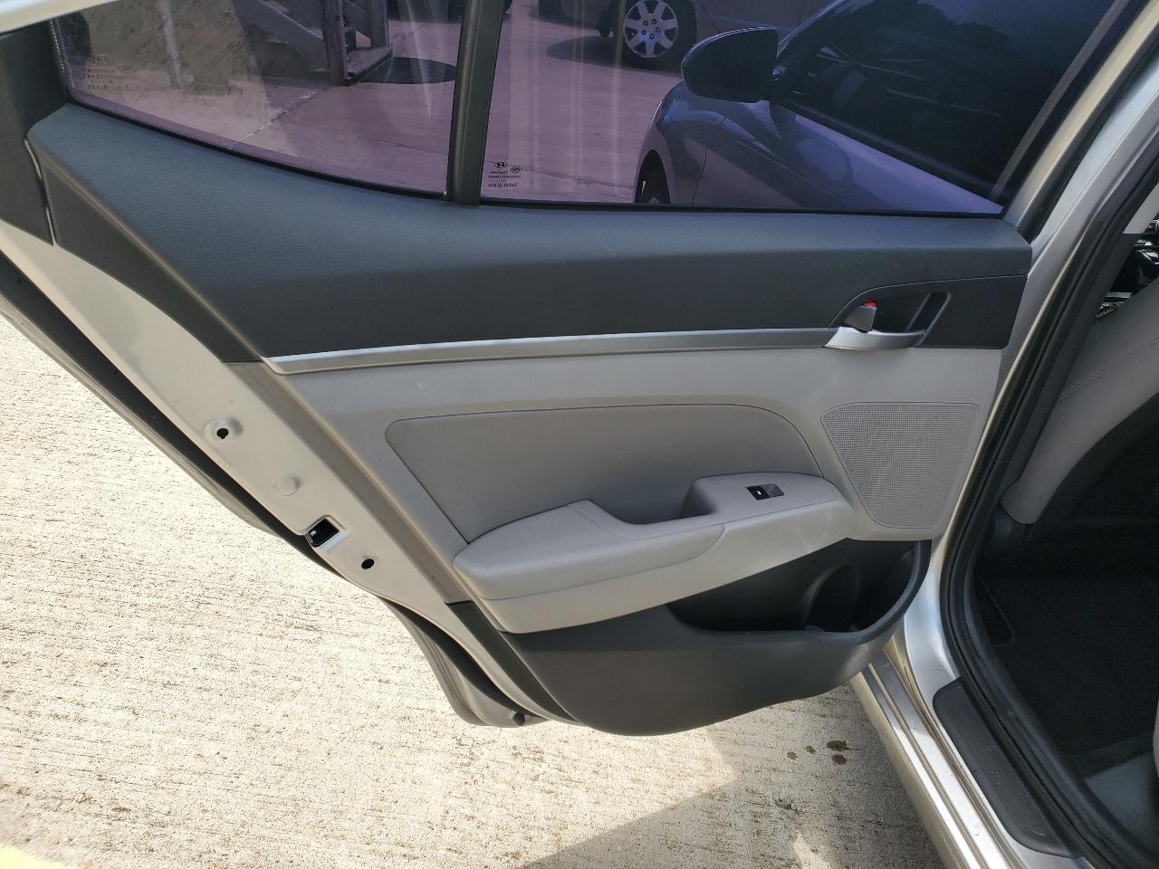 Hyundai Elantra Limited 2020