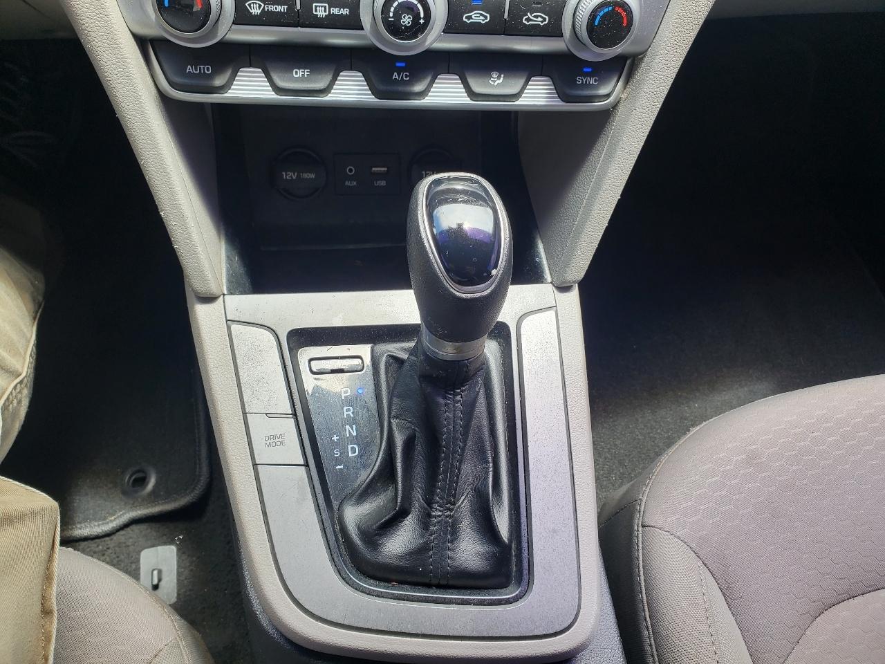 Hyundai Elantra Limited 2020