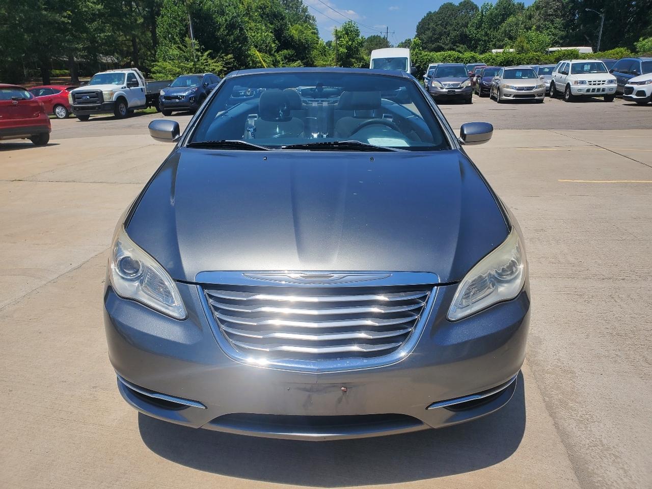 Chrysler 200 Touring Convertible 2012