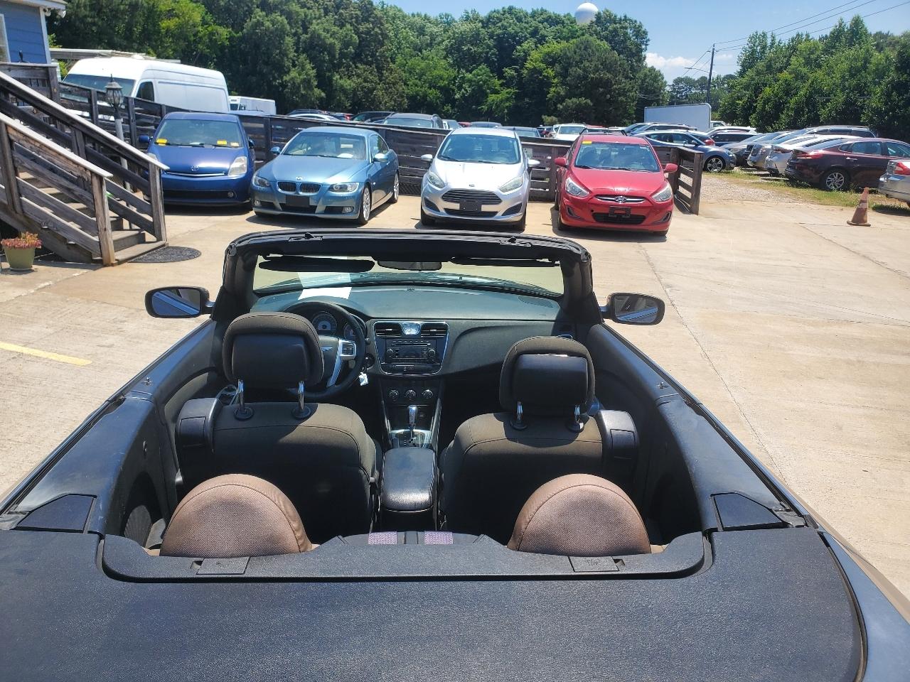 Chrysler 200 Touring Convertible 2012