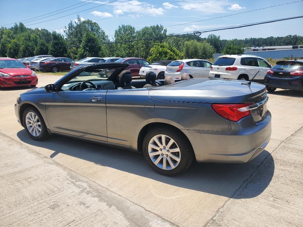 Chrysler 200 Touring Convertible 2012