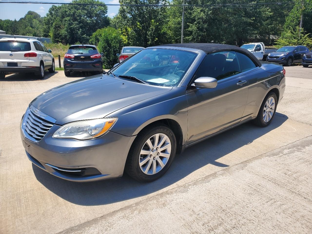 Chrysler 200 Touring Convertible 2012