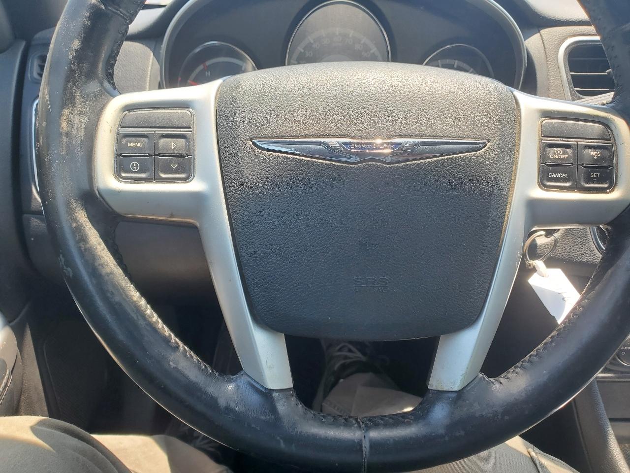 Chrysler 200 Touring Convertible 2012