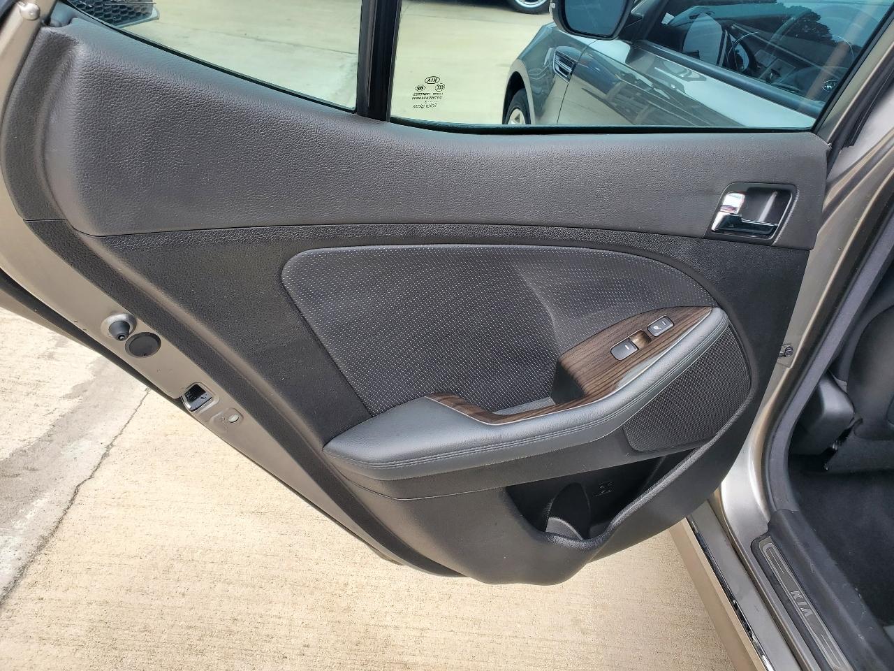 Kia Optima 4dr Sdn SXL Turbo 2013