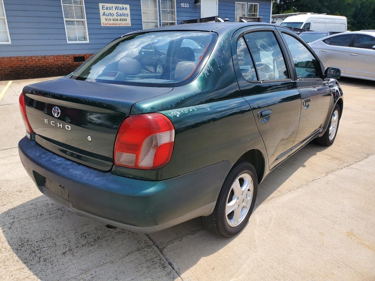 Toyota ECHO 4-Door Sedan 2002