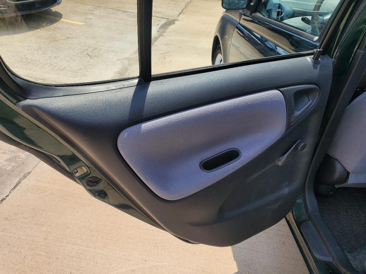 Toyota ECHO 4-Door Sedan 2002