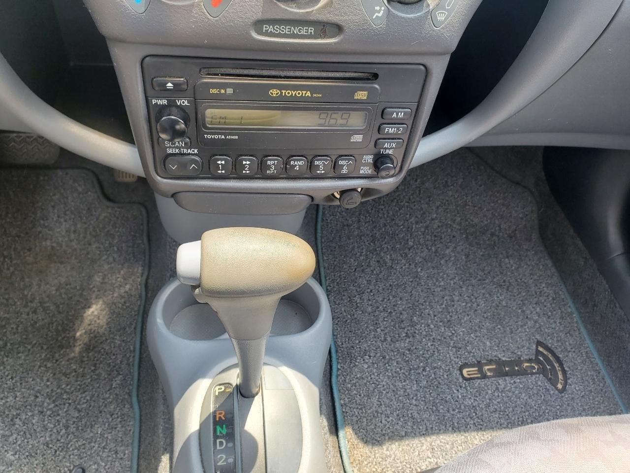 Toyota ECHO 4-Door Sedan 2002