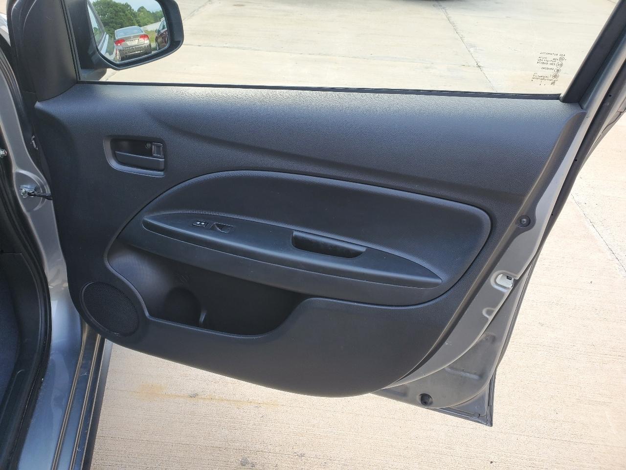 Mitsubishi Mirage ES 4D Hatchback 2020
