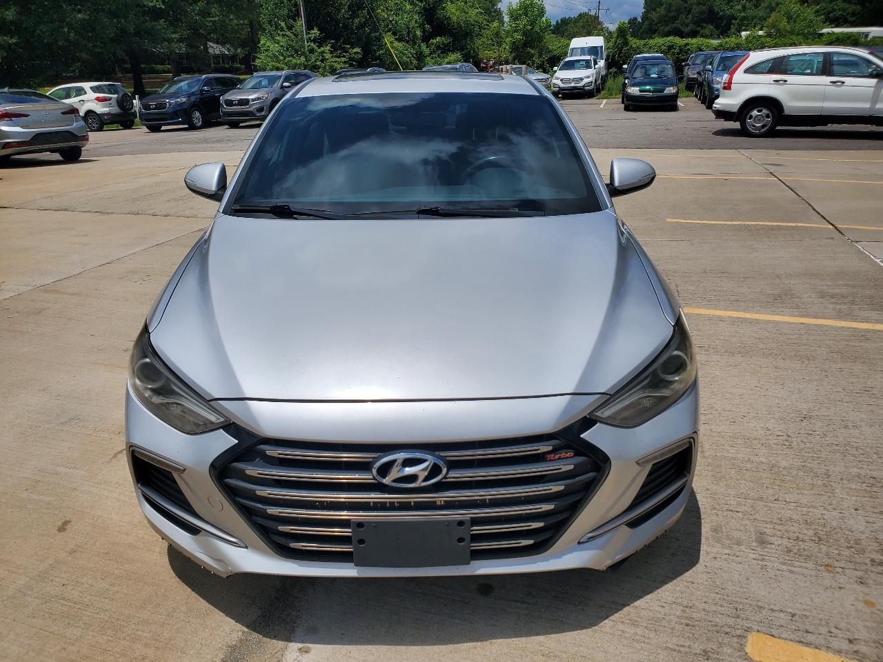 Hyundai Elantra Limited 4D Sedan at 2018
