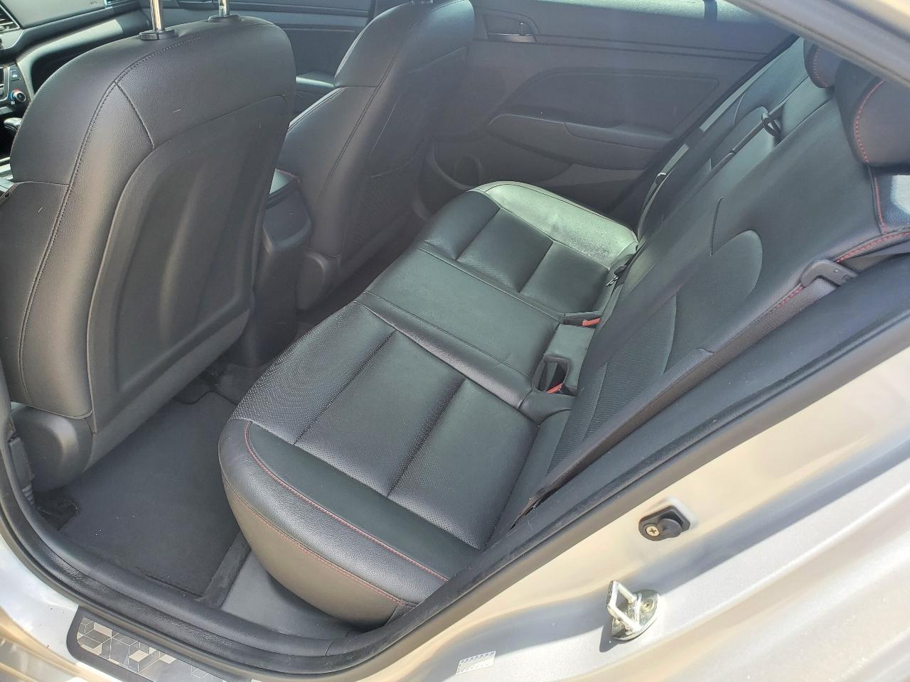 Hyundai Elantra Limited 4D Sedan at 2018