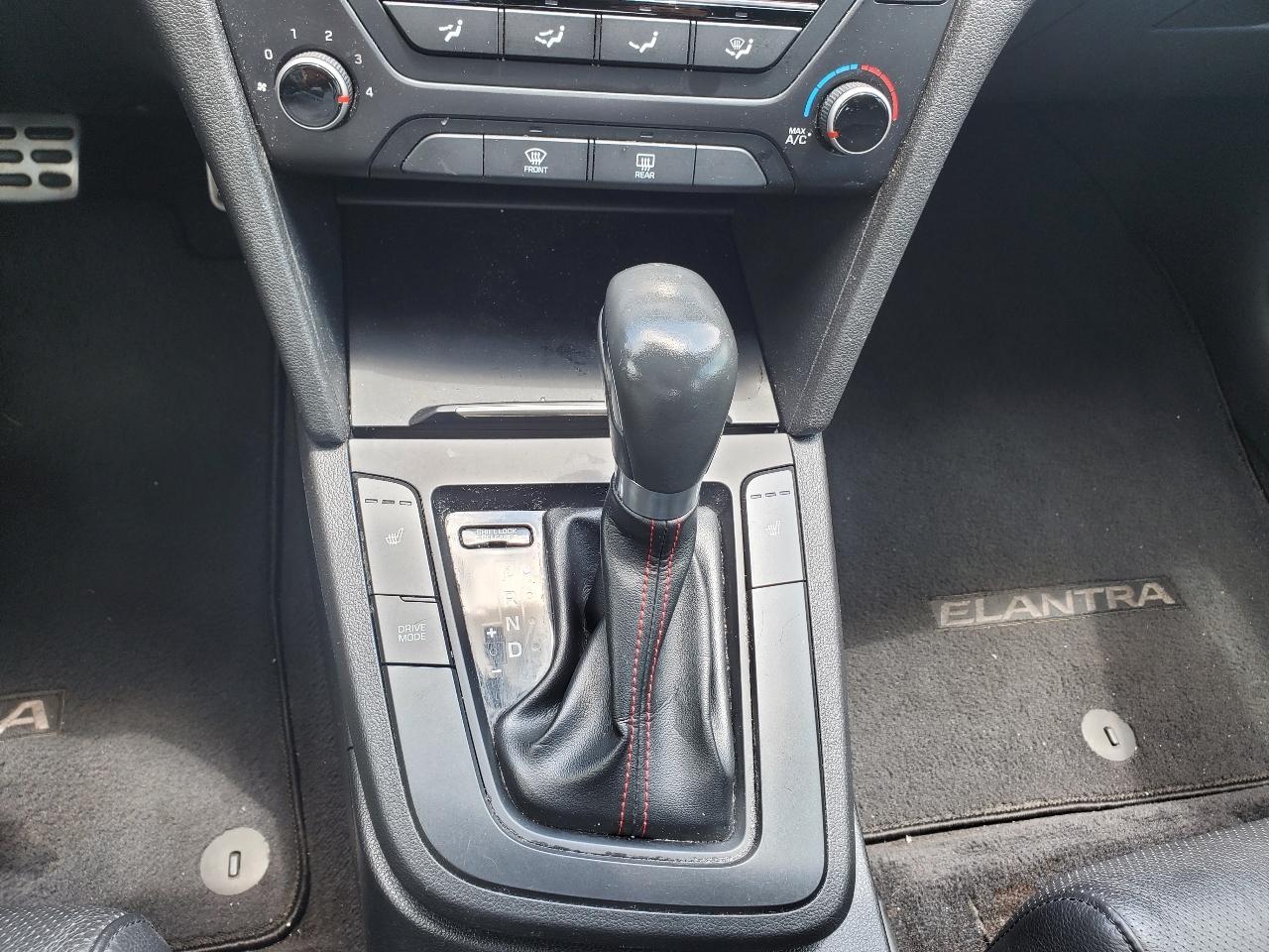 Hyundai Elantra Limited 4D Sedan at 2018