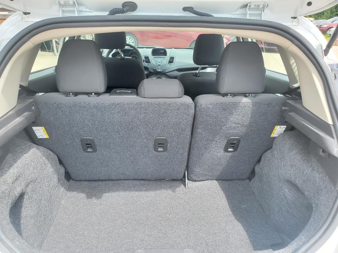 Ford Fiesta SE Hatchback 2017