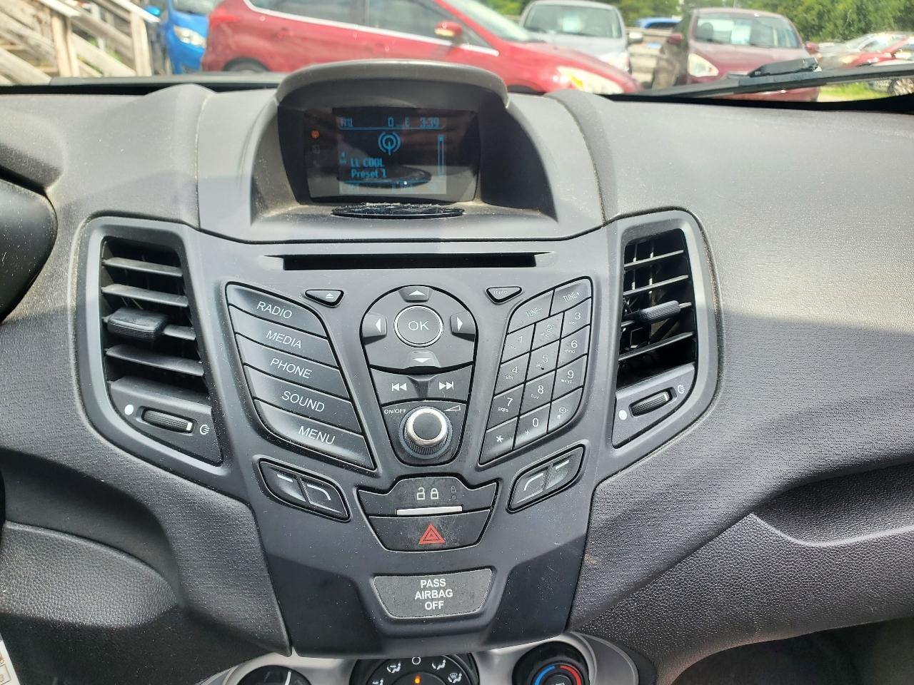 Ford Fiesta SE Hatchback 2017