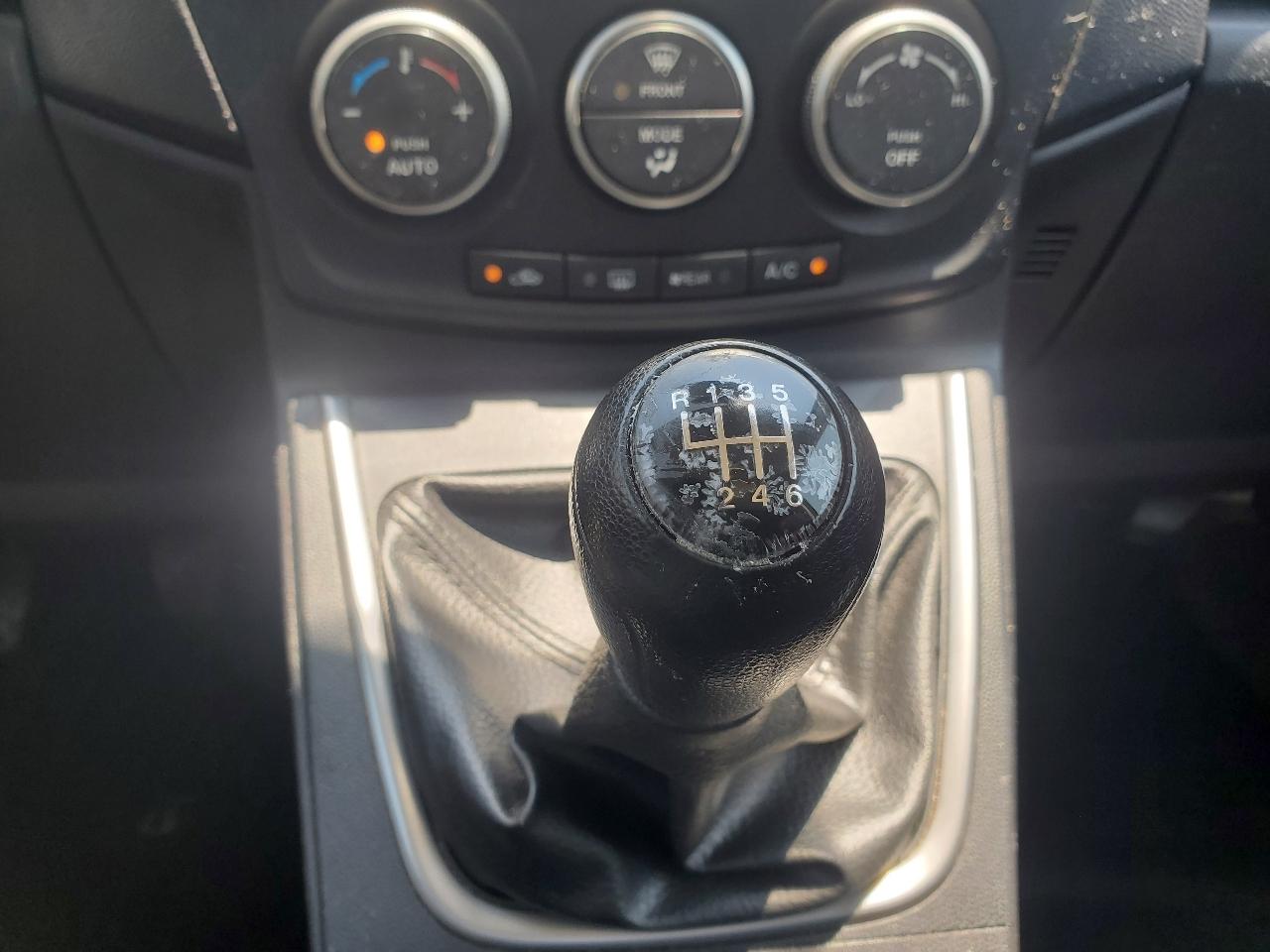 Mazda MAZDA5 Sport 2014