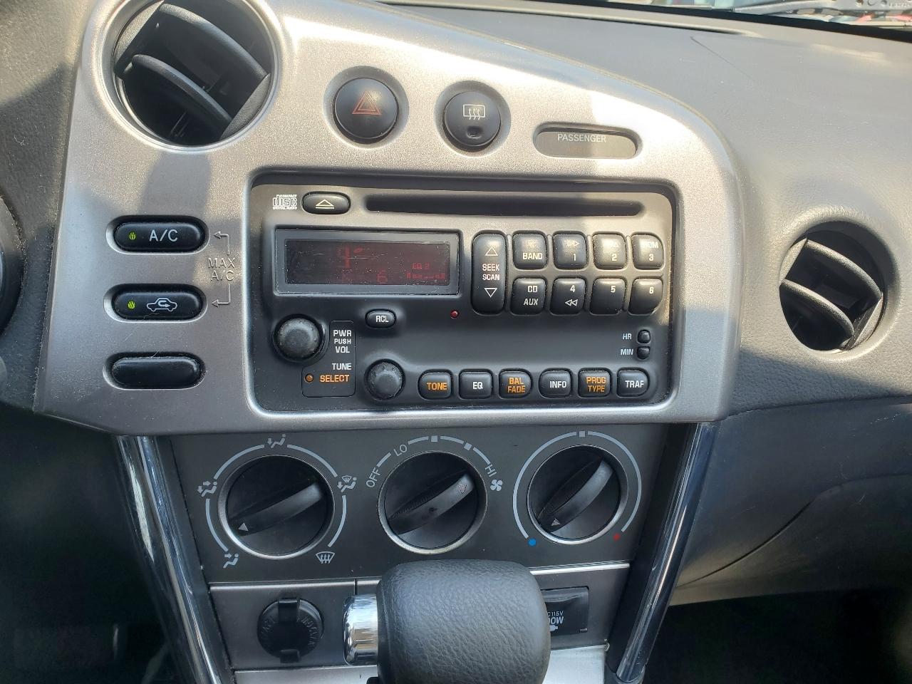 Pontiac Vibe 4dr HB FWD 2008