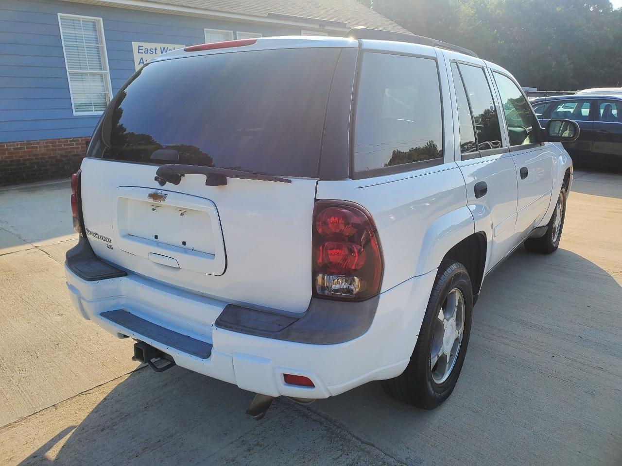 Chevrolet TrailBlazer LS1 2WD 2007