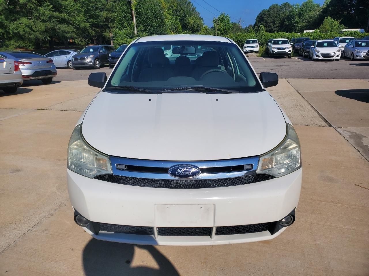 Ford Focus SE Sedan 2011
