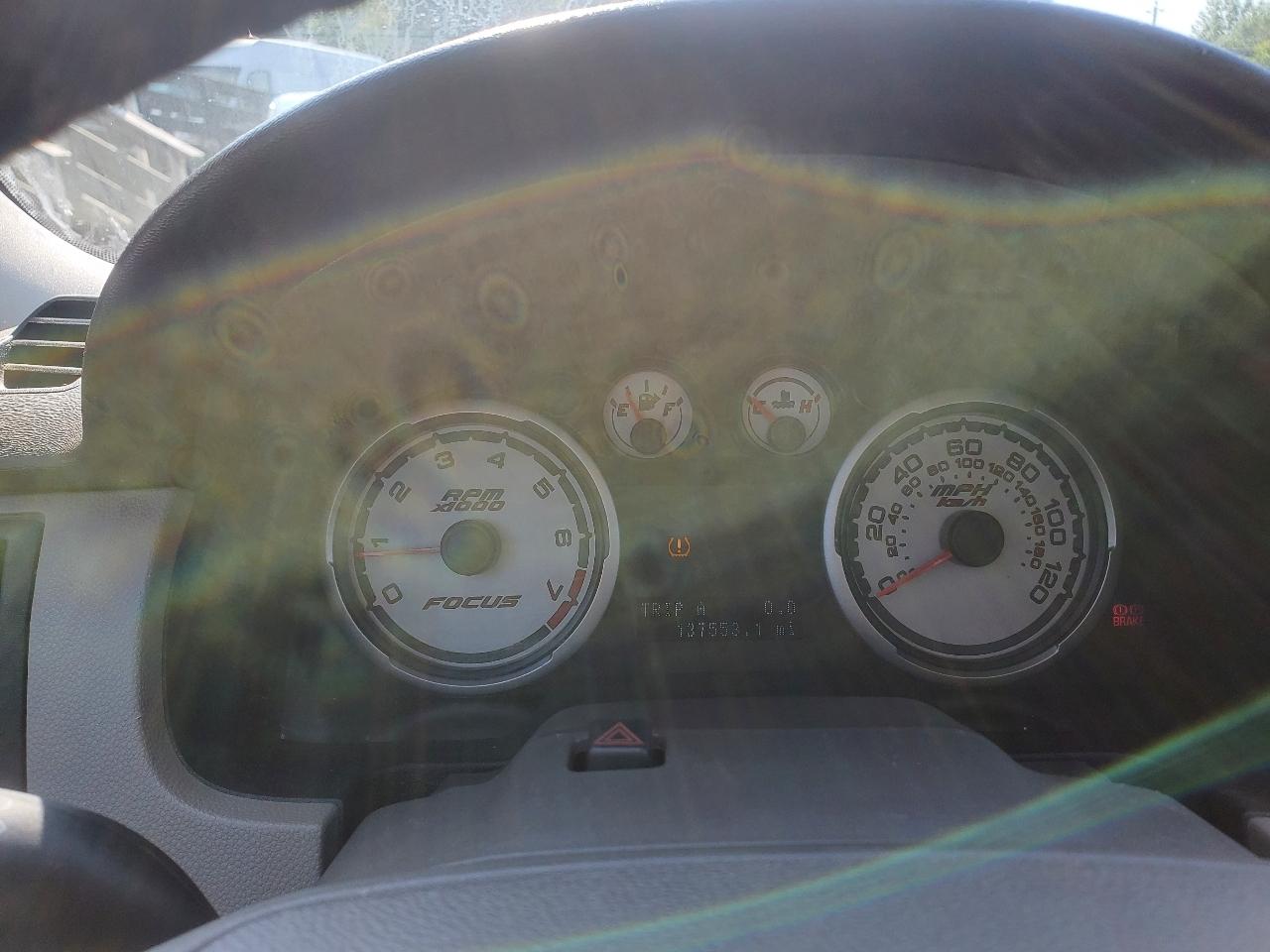 Ford Focus SE Sedan 2011