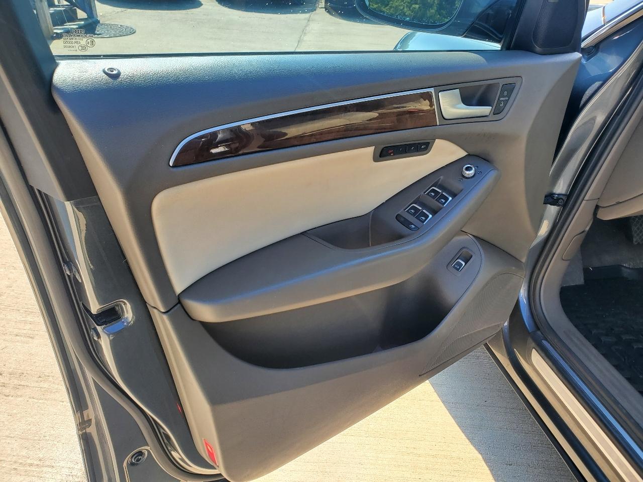 Audi Q5 2.0T Premium Plus quattro 2015