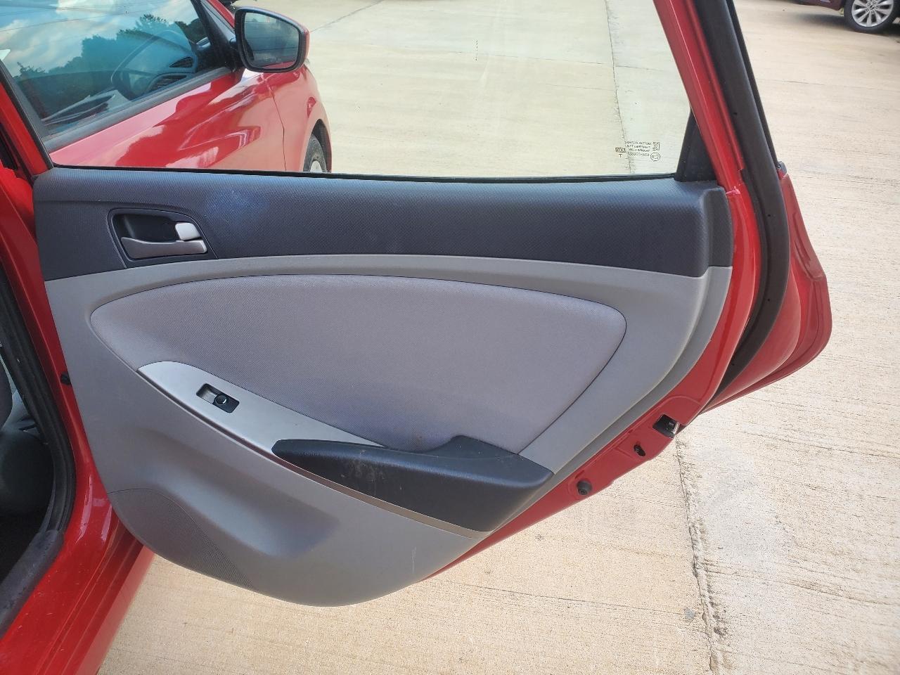 Hyundai Accent SE 2017
