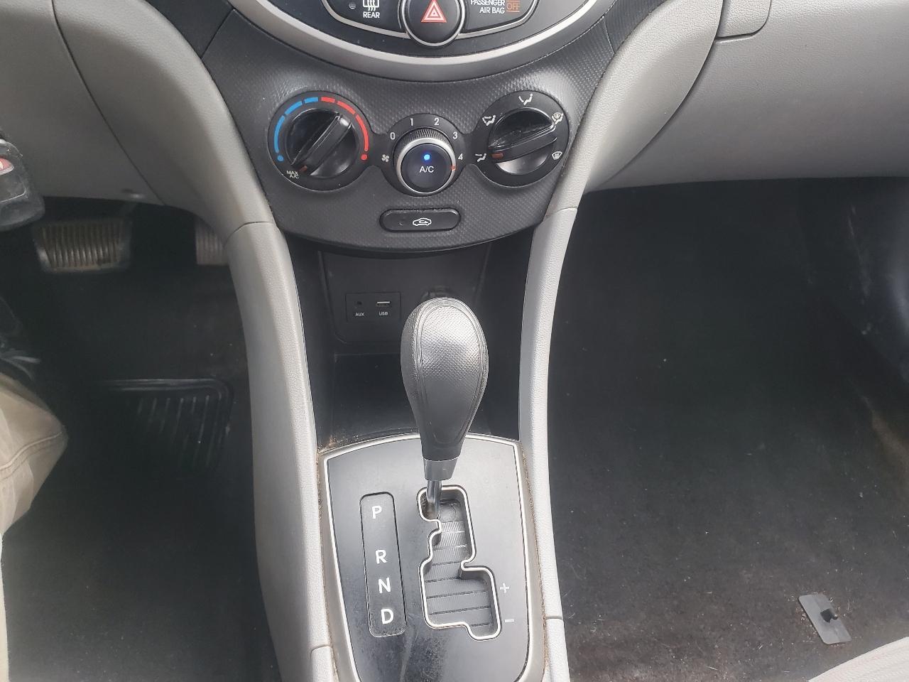 Hyundai Accent SE 2017